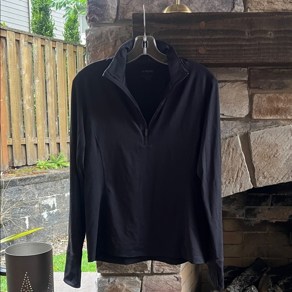 Brooks Black Quarter Zip-Up Hoodie Run Happy Large